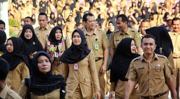 Golongan PNS menentukan komponen gaji dan tunjangan yang diterima PNS.