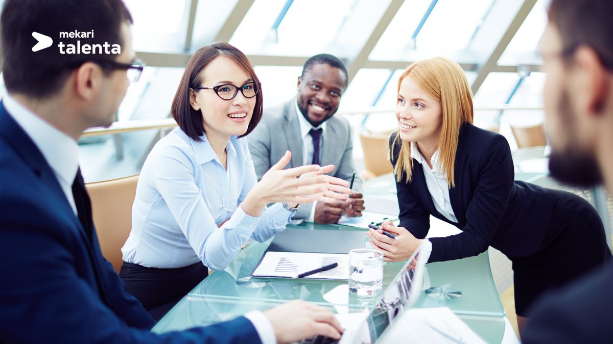 7 Komunikasi yang Sebaiknya Dibiasakan di Lingkungan Kerja