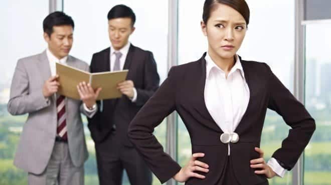 6 Ways a Woman Should Gain a Respect in The Workplace