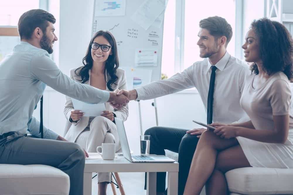 4 Hal Penting Saat Mencari Karyawan versi HR LinkedIn