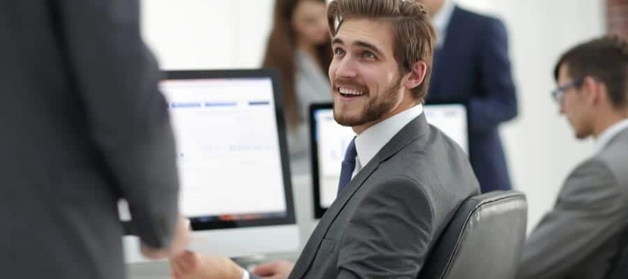 Cara Mudah Menghadapi Gosip di Kantor