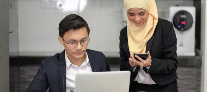 Permudah Absensi Karyawan Lewat Aplikasi Absensi Online