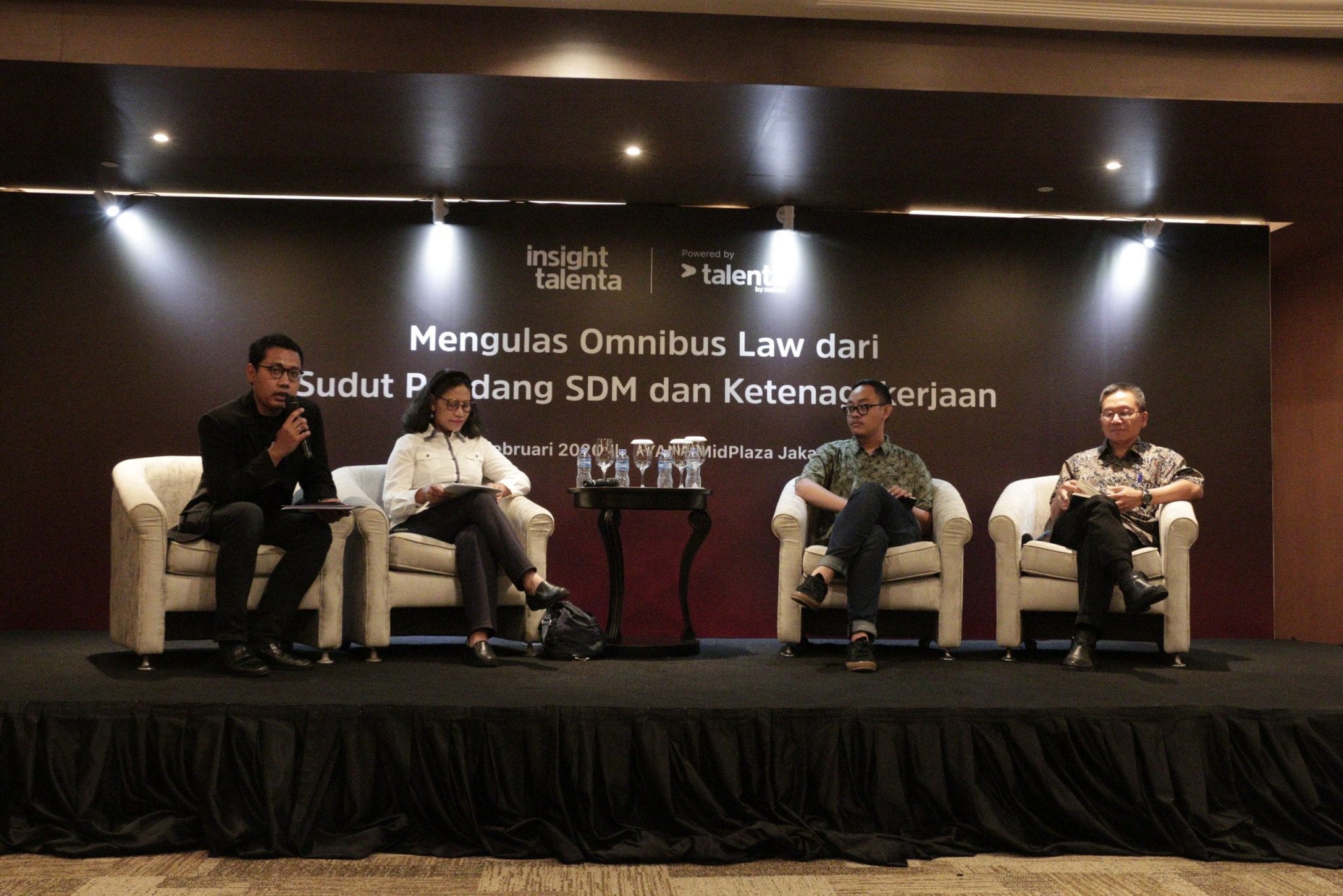 Diskusi Omnibus Law Cipta Kerja yang digelar Insight Talenta.