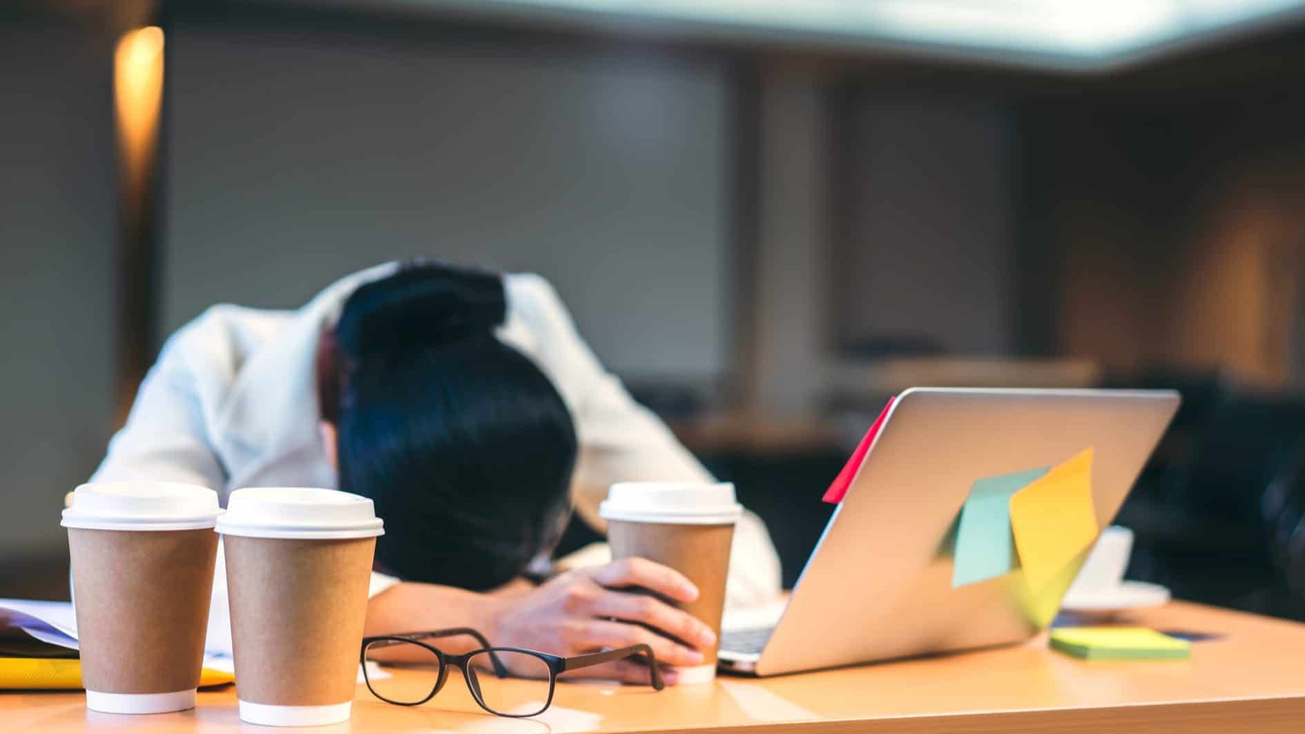 Is It Ok To Take Afternoon Nap at Work?