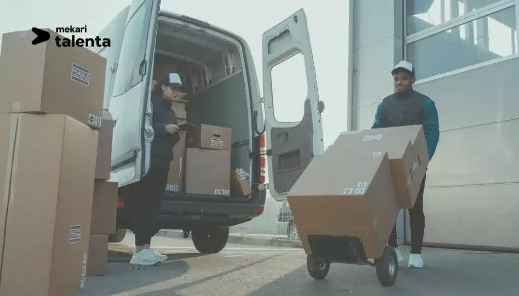 Tugas Dispatcher Logistik: Tanggung Jawab, Manfaat, dan Pendapatan