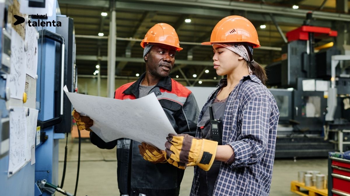 HRIS for Manufacturing Industry: Managing Workforce Complexity