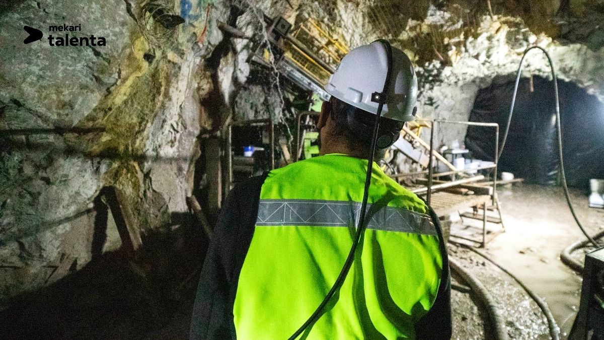 HRIS for Mining Companies: Managing Rotational Shifts and Complex Payroll