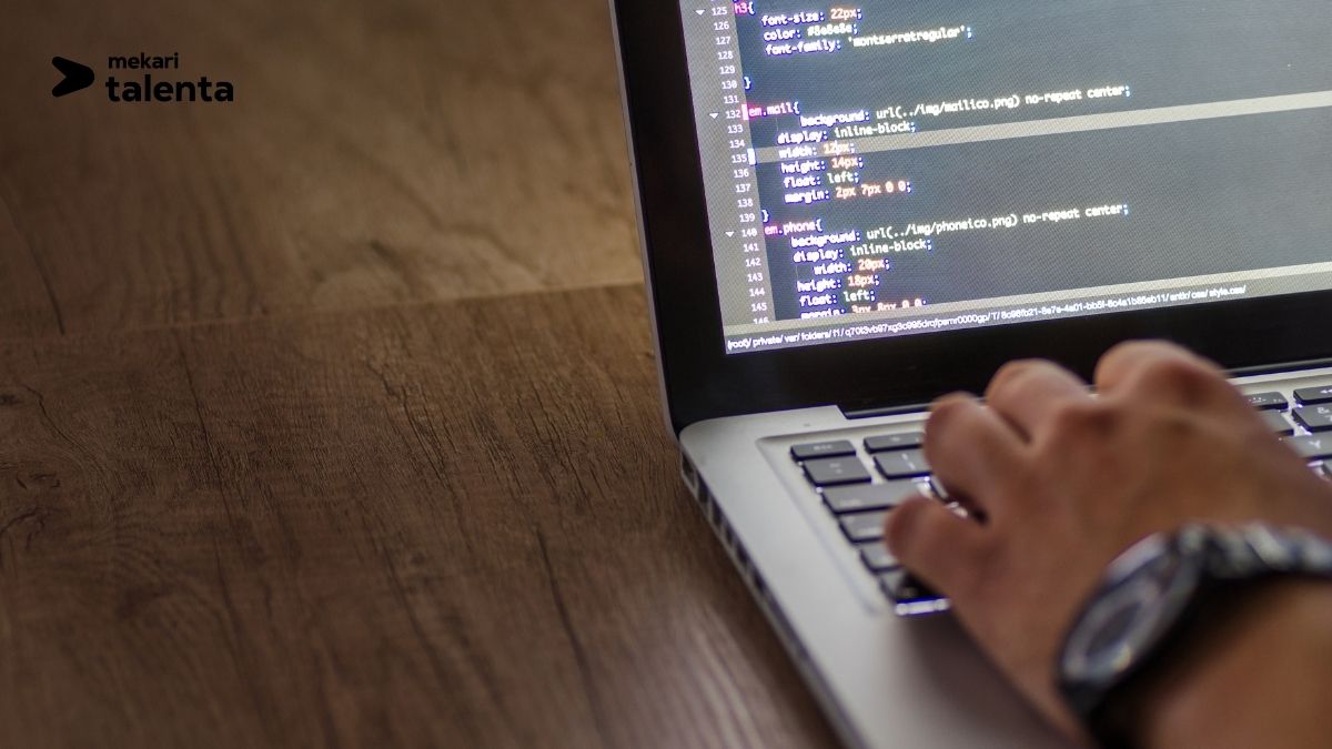 HRIS Features Explained: A Capability Matrix