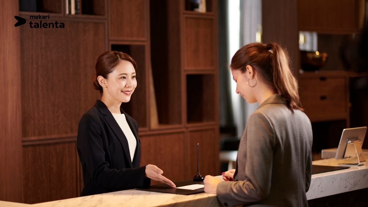 Complete HRIS Guide for Hospitality Industry Managing Global Workforce