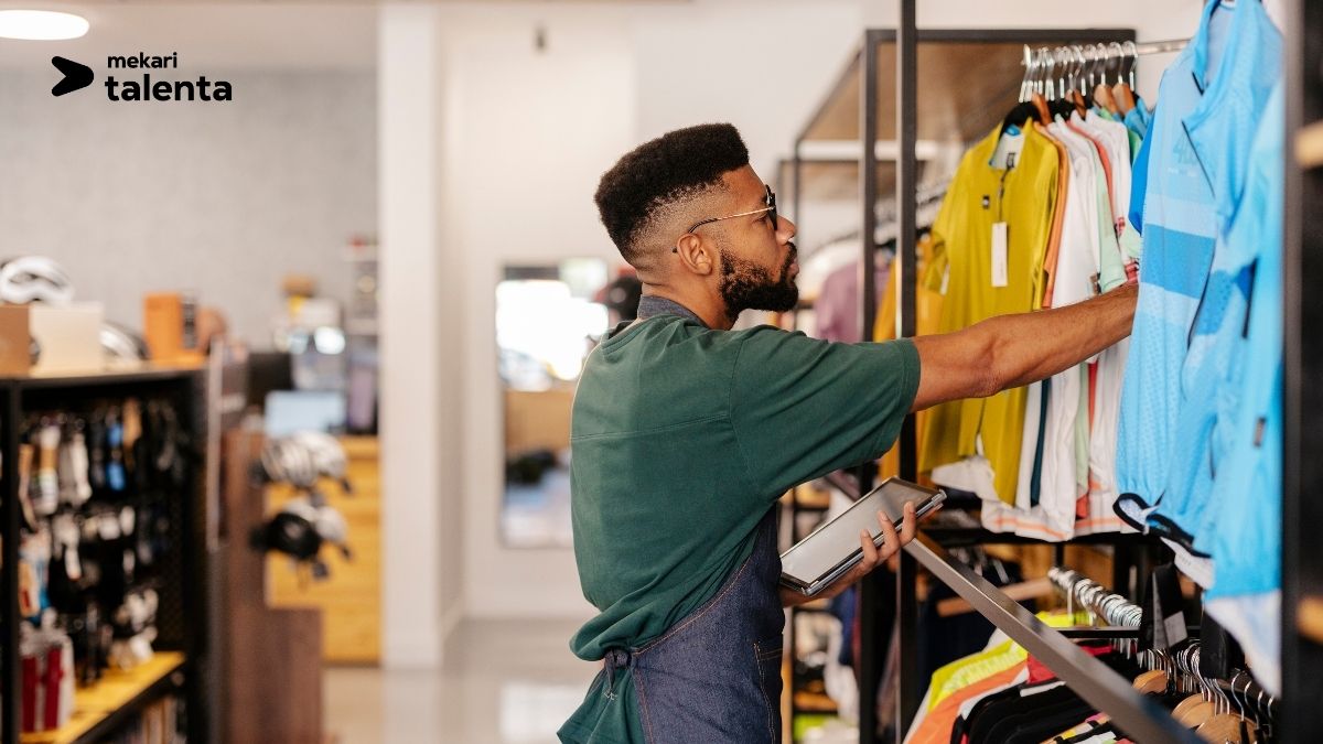 Complete HRIS Guide for Retail Industry Managing Multi-Branch Workforce