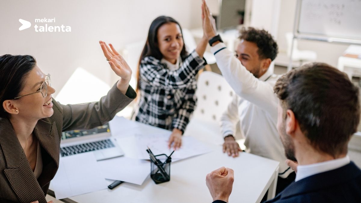 Top 10 Employee Training Software to Boost Revenue per Worker