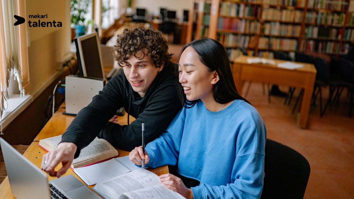 HR Insight: Kenapa Karyawan Perlu Lanjut Kuliah di Universitas di Jakarta?